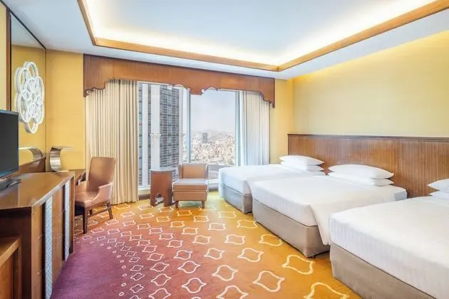 Superior Oda, 3 Tek Kişilik Yatak, Sigara İçilebilir, Şehir Manzaralı