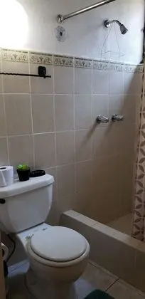 Deluxe Ev, 1 Büyük (Queen) Boy Yatak