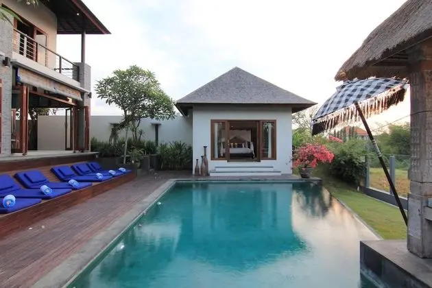 Villa, 4 Yatak Odası, Kişiye Özel Havuzlu