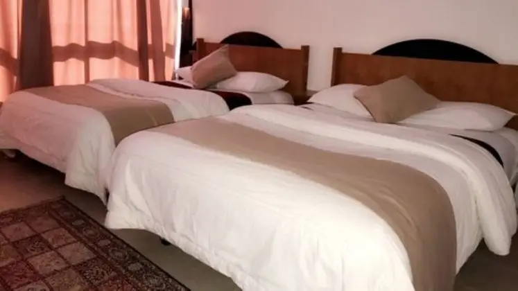 Oda, 2 Tek Kişilik Yatak