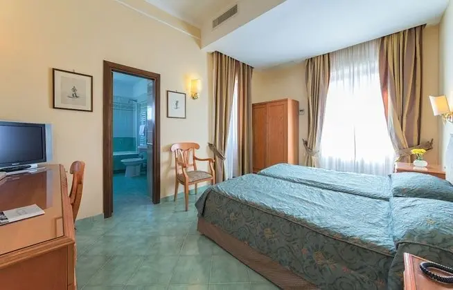 Comfort Oda, Havuz Manzaralı, Ek Bina