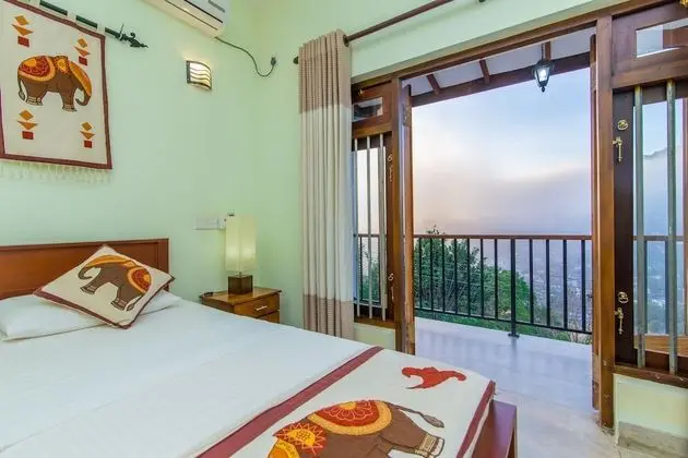 Deluxe Tek Büyük veya İki Ayrı Yataklı Oda, 2 Yatak Odası, Özel Banyo, Dağ Manzaralı