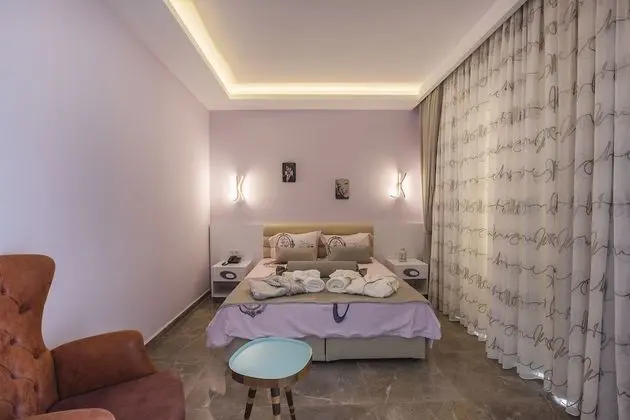 Luxury Oda, Engellilere Uygun, Havuz Manzaralı