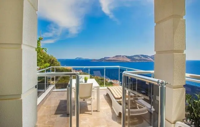 Standart Deniz Manzaralı Oda