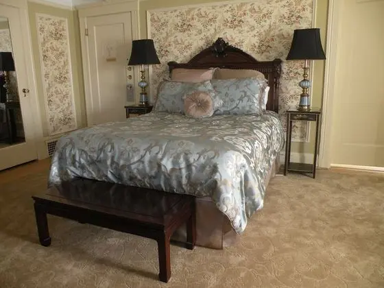 Standard Oda, 1 Büyük (Queen) Boy Yatak