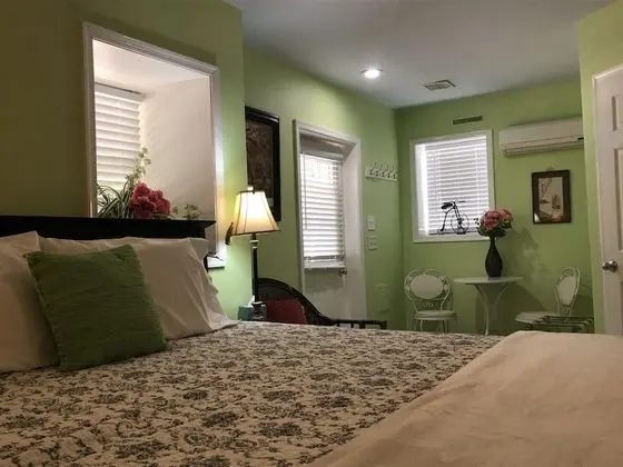 Rail Trail Suite