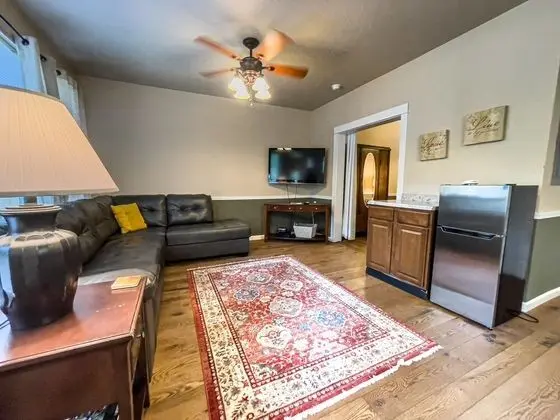 Jackson Creek Cottage 180 East F