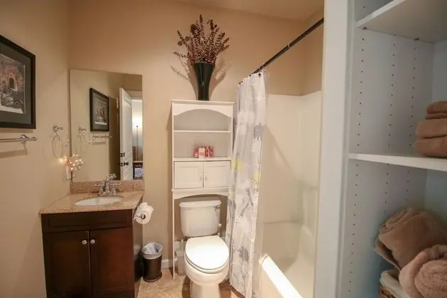 Jackson Creek Cottage 180 East F