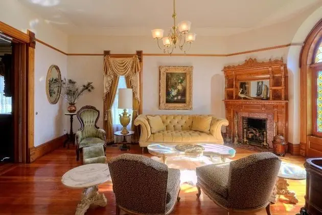 Ev (5 Bedrooms)