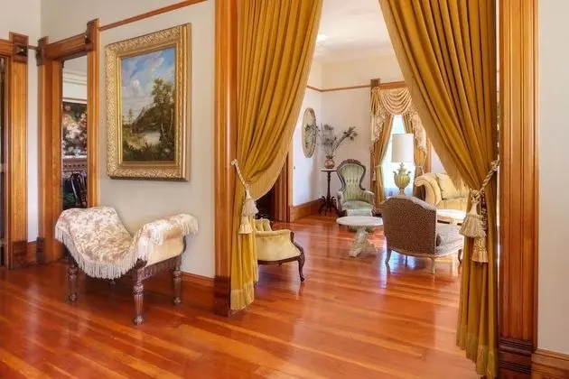 Ev (5 Bedrooms)