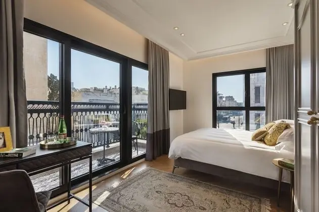 Deluxe Oda, Balkon
