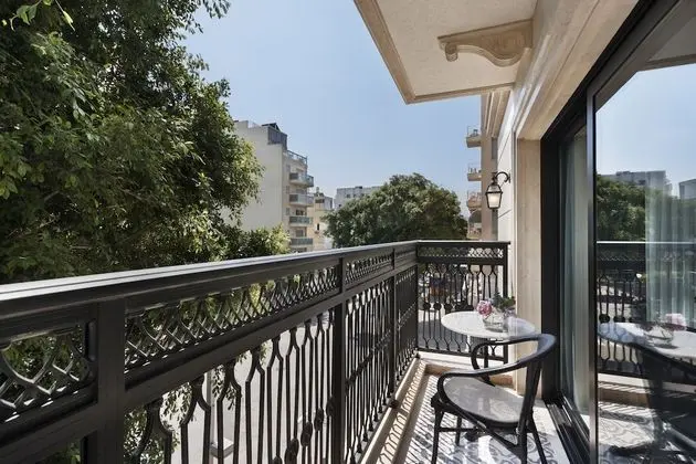 Deluxe Oda, Balkon