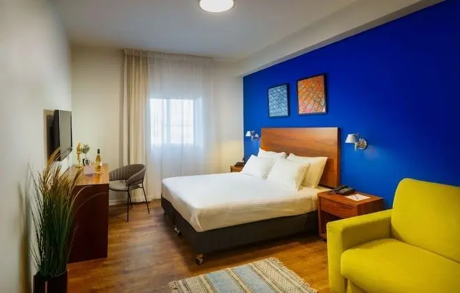 Standard Üç Kişilik Oda, Şehir Manzaralı
