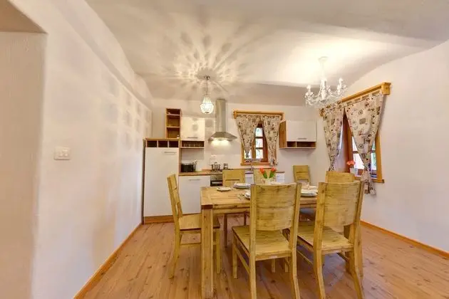 Superior Apart Daire, Dağ Manzaralı