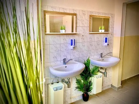 Economy Üç Kişilik Oda