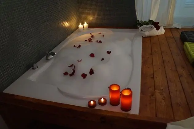 Deluxe Tek Büyük Yataklı Oda, Jakuzi