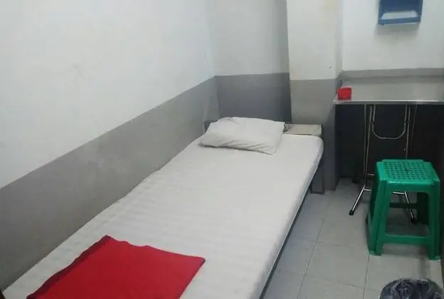 Tek Kişilik Oda, Ortak Banyo