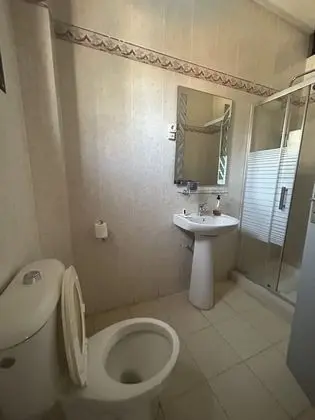 Basic Tek Büyük Yataklı Oda, 1 Büyük (Queen) Boy Yatak