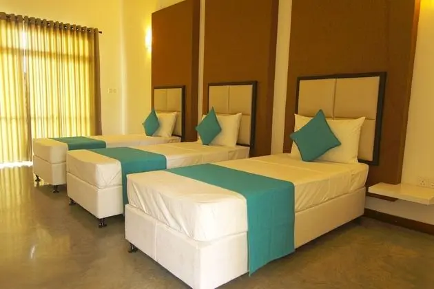 Deluxe Üç Kişilik Oda, Göl Manzaralı