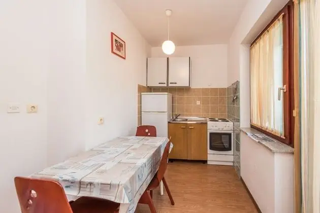 Apart Daire (Jadra - 28 m from beach - A2(5))
