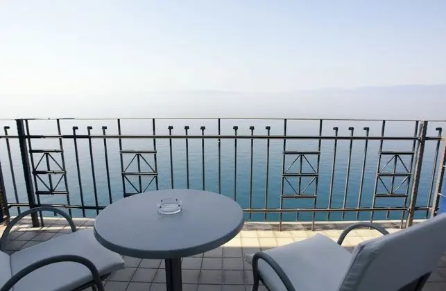 Superior Tek Büyük veya İki Ayrı Yataklı Oda, Deniz Manzaralı, Denize Sıfır