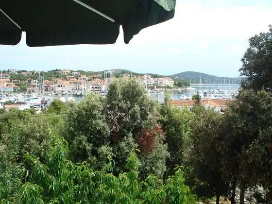 Apart Daire (Jadranka - free parking and grill - A)