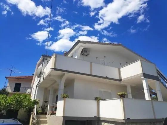 Apart Daire (Jadranka - free parking and grill - A)