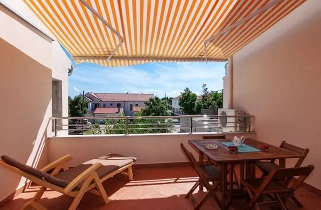 Apart Daire, 2 Yatak Odası (Pergula)