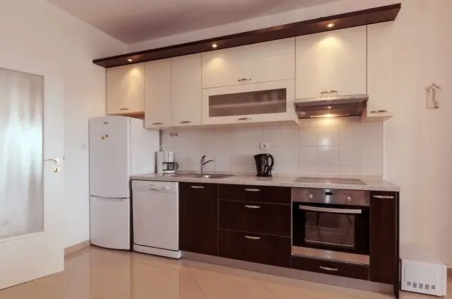 Apart Daire, 2 Yatak Odası (Pergula)