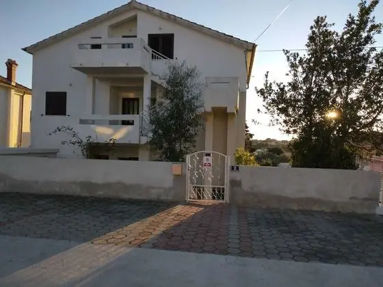 Apart Daire (Jadranko - 150 m from sea - A1(2+1))