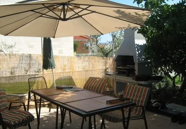 Apart Daire (Jadrato - 100 m from sea - A1(4))
