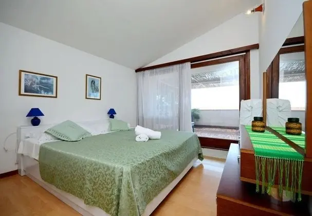 Apart Daire (Jadro - 250 m from beach - A1(4+1))