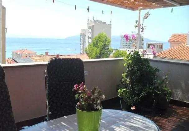 Apart Daire (Jadro - 250 m from beach - A1(4+1))
