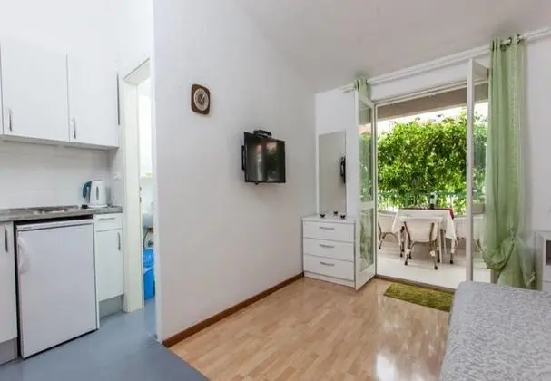 Apart Daire (Jadro - 250 m from beach - A2Gornji(2)