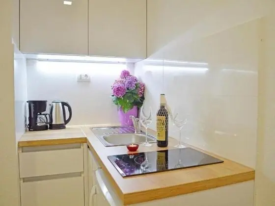 Apart Daire (Jadro - 250 m from beach - A4Prizemlj)