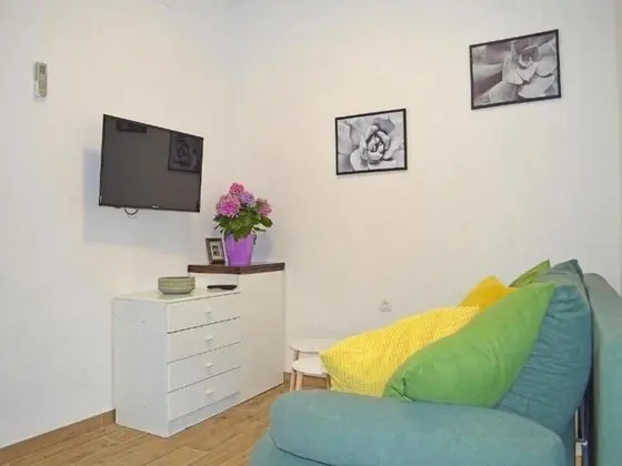 Apart Daire (Jadro - 250 m from beach - A4Prizemlj)