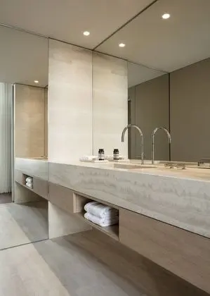 Deluxe Oda, 1 En Büyük (King) Boy Yatak, Sigara İçilmez, Havuz Manzaralı (Pool or Garden View)