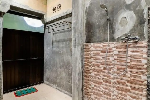 Standard Tek Büyük Yataklı Oda, Ortak Banyo