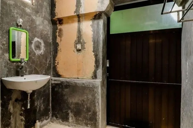 Standard Tek Büyük Yataklı Oda, Ortak Banyo