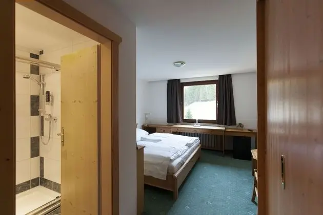 Standard Tek Büyük Yataklı Oda, Dağ Manzaralı