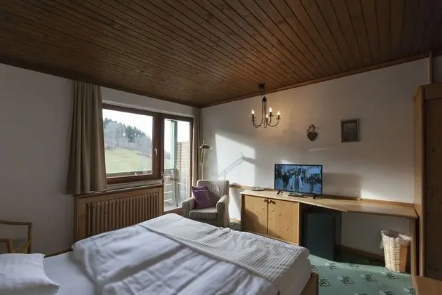 Standard Tek Büyük Yataklı Oda, Dağ Manzaralı