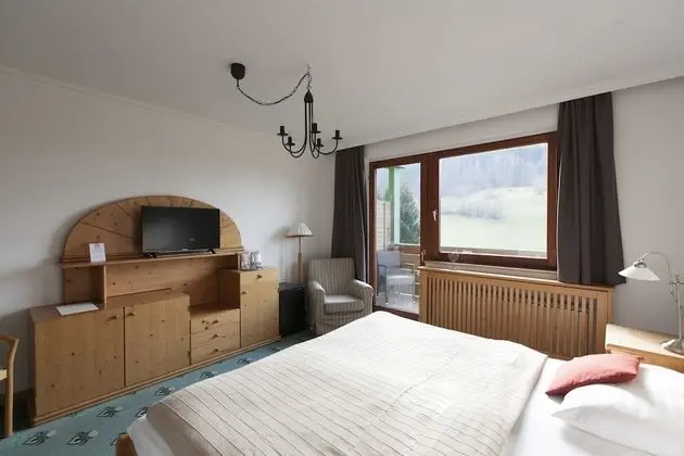 Standard Tek Büyük Yataklı Oda, Dağ Manzaralı