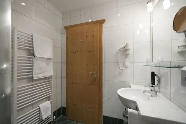 Standard Tek Büyük Yataklı Oda, Dağ Manzaralı