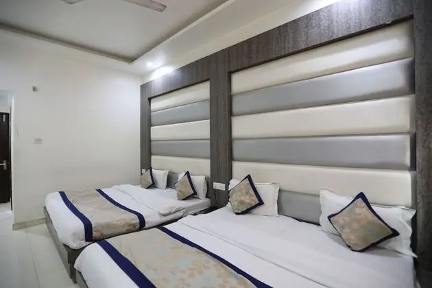 Four Bed Family Room AC