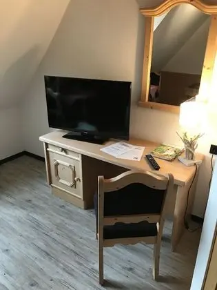 Classic Tek Büyük Yataklı Oda