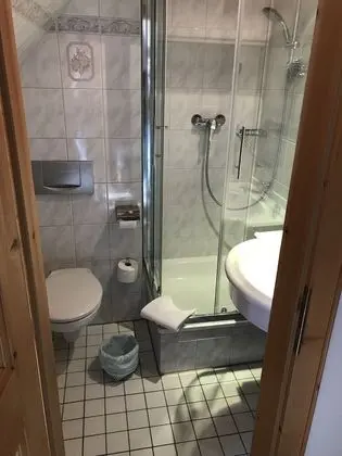 Classic Tek Büyük Yataklı Oda