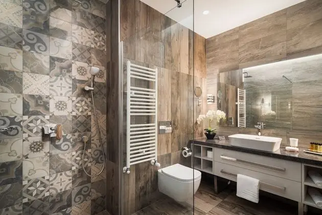 Premium Tek Büyük Yataklı Oda