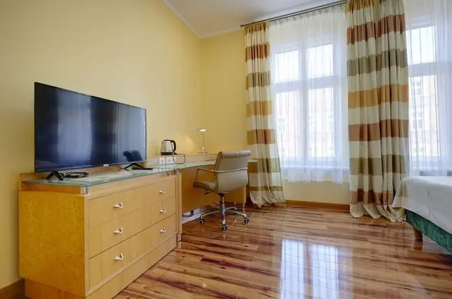 Executive Tek Büyük Yataklı Oda
