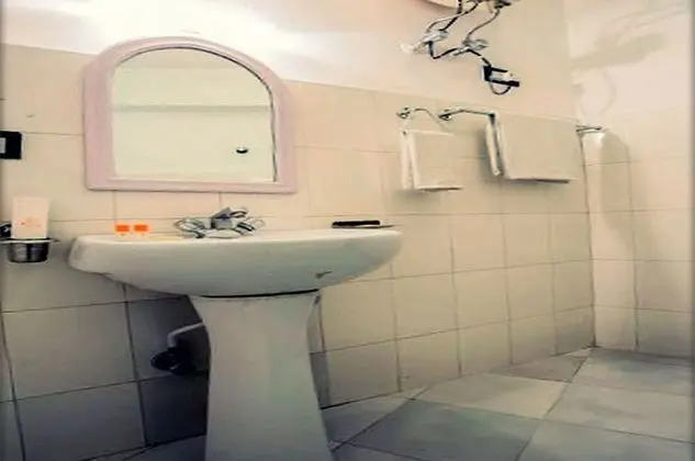 Deluxe Tek Büyük Yataklı Oda, Sigara İçilmez