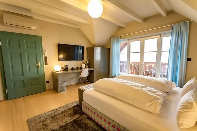 Deluxe Tek Büyük Yataklı Oda (Jaglhof Room Deluxe)
